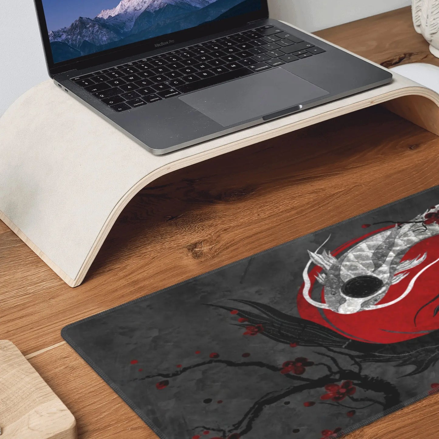 Hollow Knight Silksong Geniş Mouse Pad